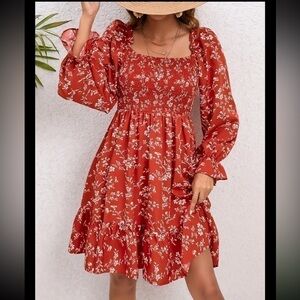 Floral Print Shirred Dress - Timeless Chic Square Neckline, Long Sleeves
